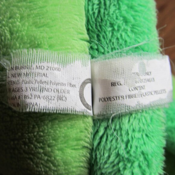 plush green moray eel 52" stuffed animal petting zoo (W3588) - Picture 6 of 6